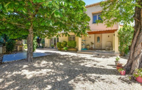 Gorgeous Home In Sorgues With Wifi